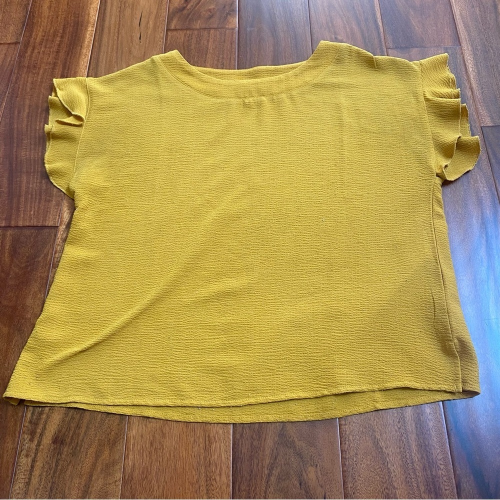 Grade & Gather Women’s Mustard Yellow Basic Top Blouse Ruffle Sleeves Size Small